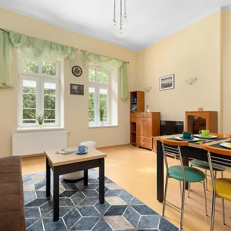 Lejlighed Stylish For Four Guests Close To The Center By Renters *