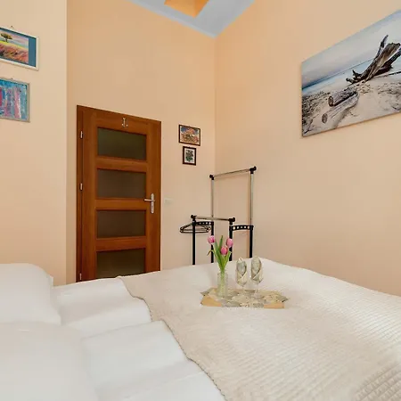 Stylish For Four Guests Close To The Center By Renters Apartment Kolobrzeg